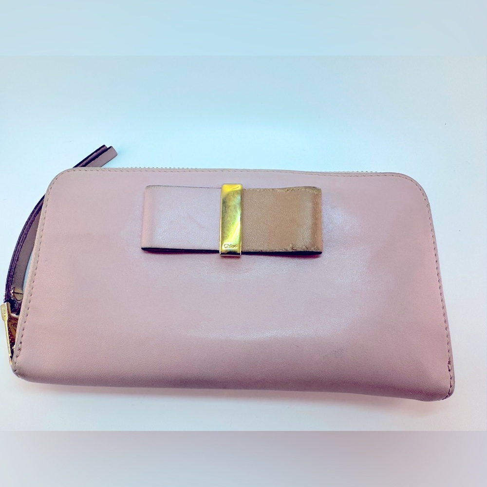 Chloé Continental Wallet Light Blush Pink Bow Zip Around Wallet Gold Hardware - Picture 16 of 16